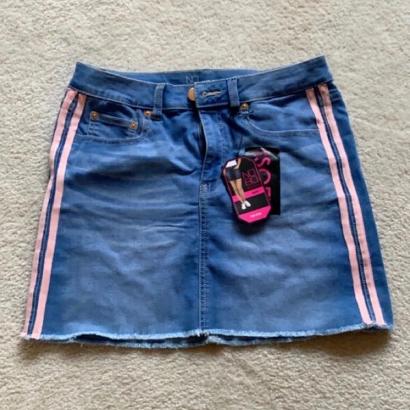 Jean Skirt! - Picture 3 of 3